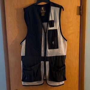 Browning Black and White Shooting Vest